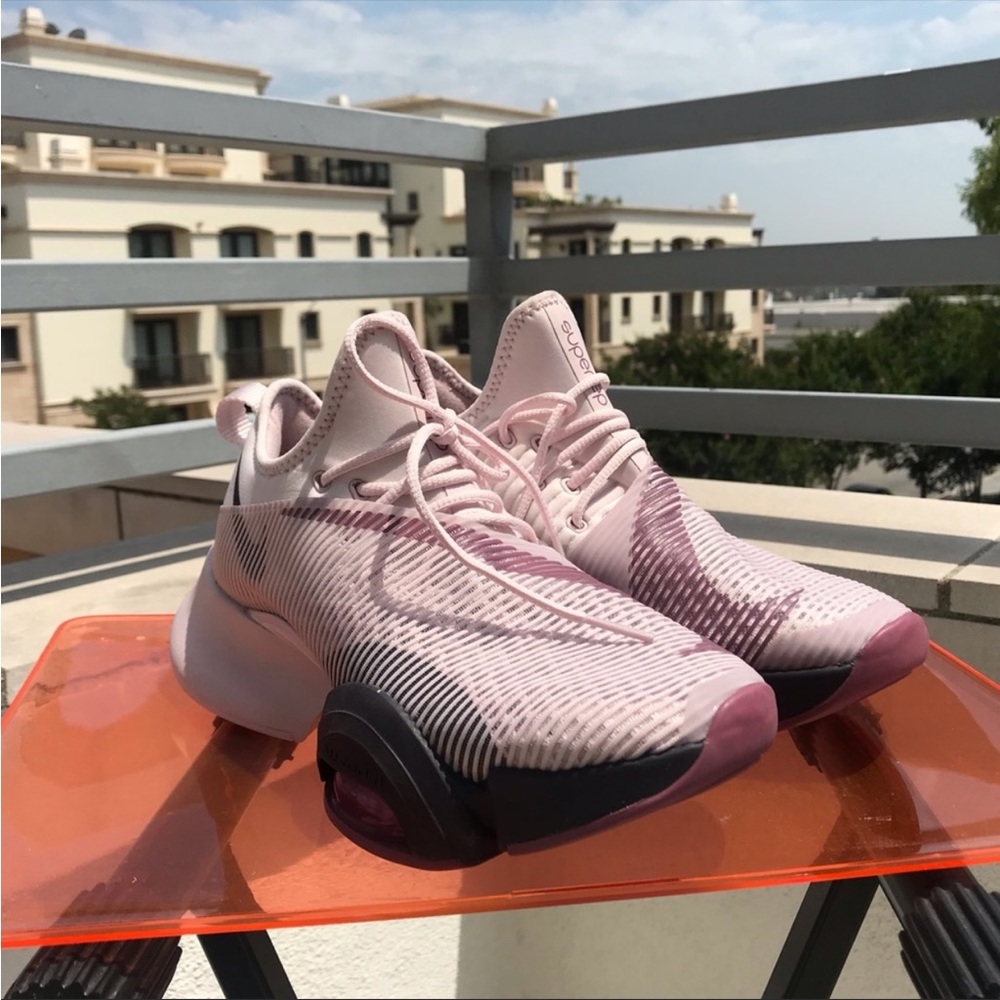 Brand new Nike superrep womxns